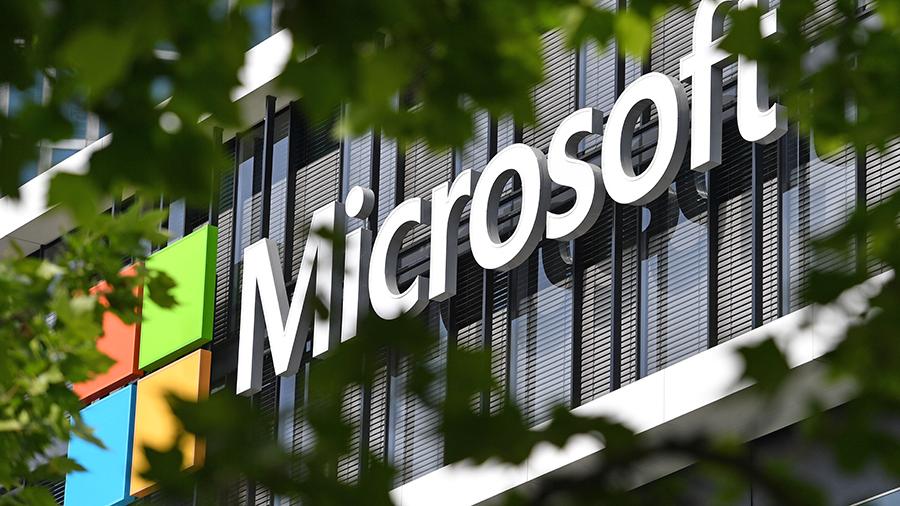 Microsoft foydalanuvchining shaxsiy xabarlarini tinglashini tan oldi
