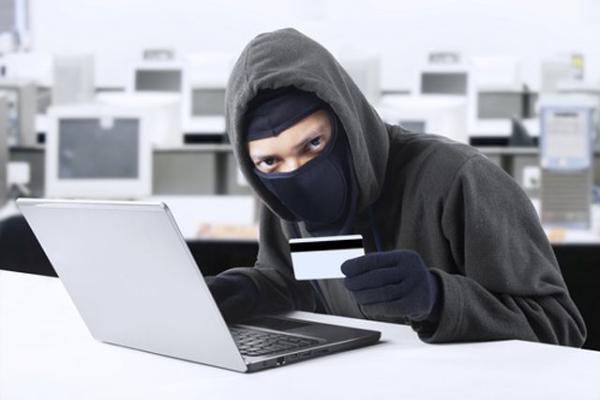 Mutaxassislar bank kartalari firibgarligining yangi turini aniqlashmoqda